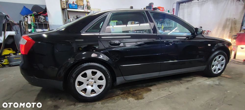 Audi A4 Limousine 1.6 - 7