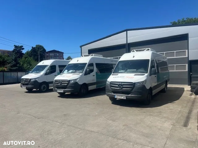 Mercedes-Benz SPRINTER 516 - 8