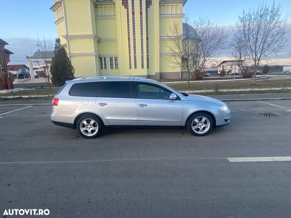 Volkswagen Passat 2.0 TDI Highline - 9