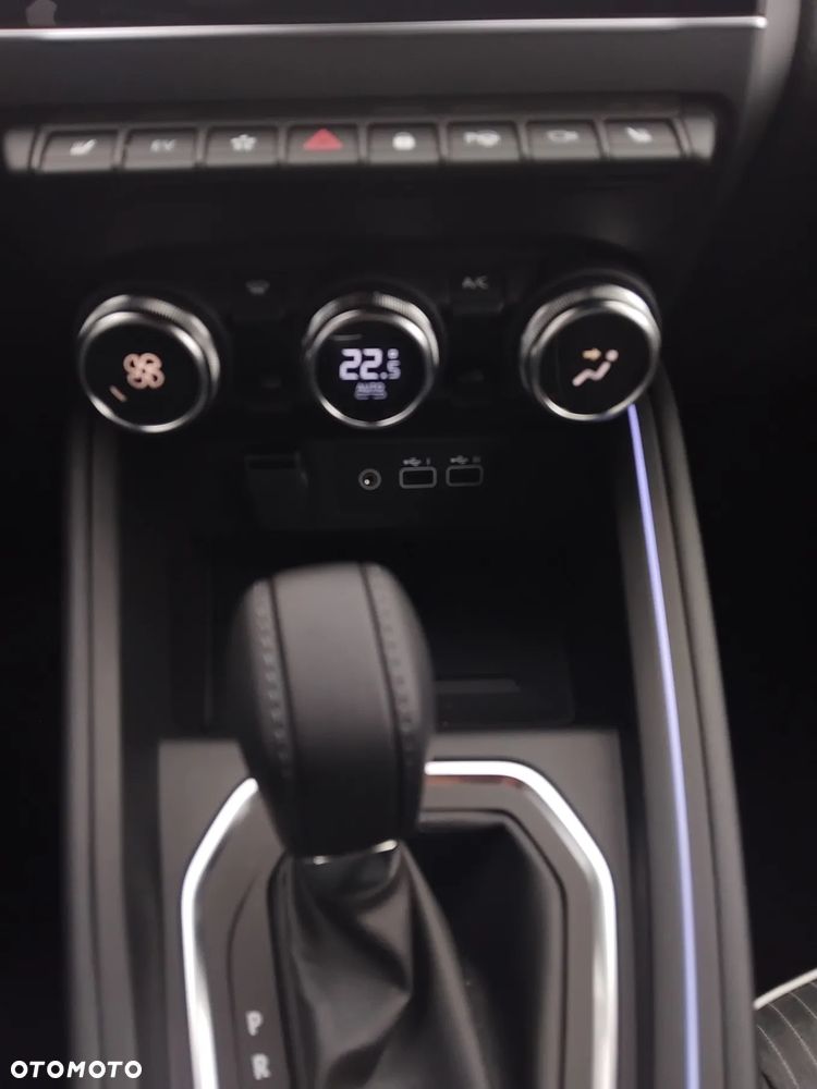 Mitsubishi Colt 1.6 F HEV Instyle - 9