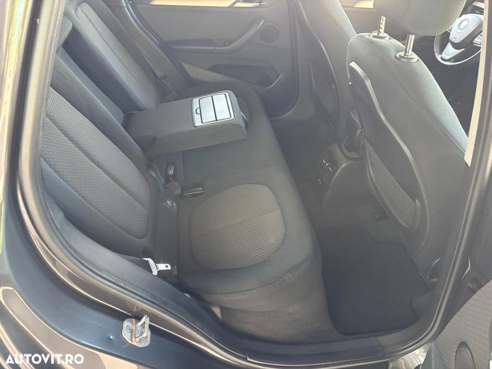 BMW X1 xDrive25e AT PHEV - 37