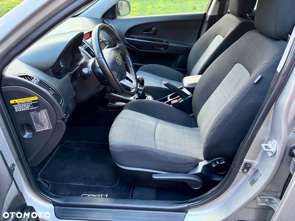 Kia Ceed 1.4 Comfort + - 23