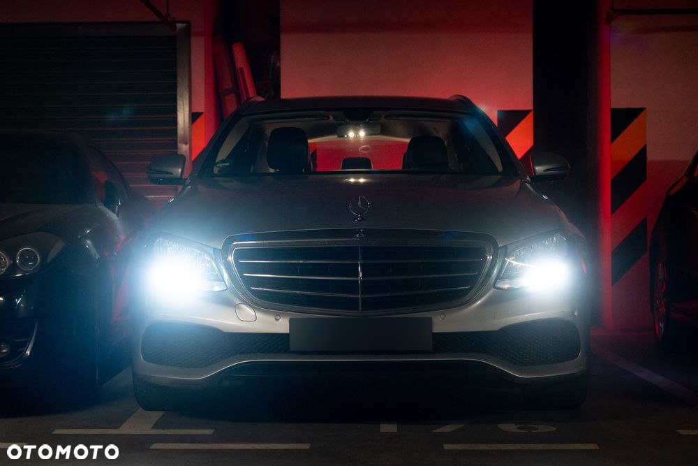Mercedes-Benz Klasa E 200 d T 9G-TRONIC - 11