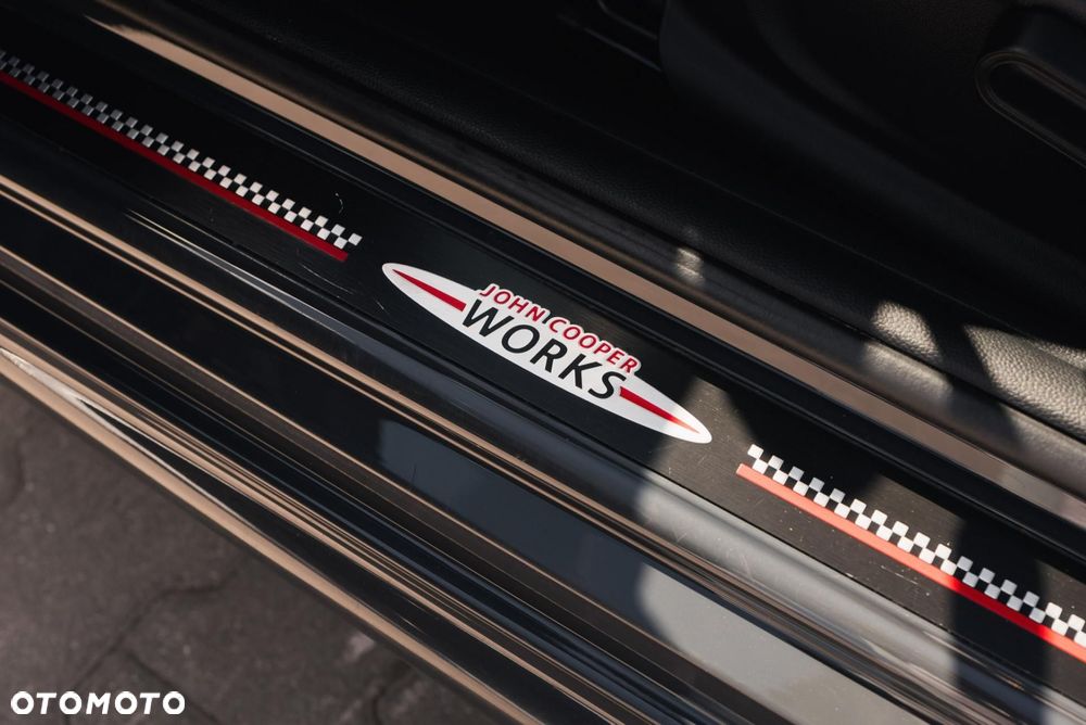 MINI John Cooper Works - 33