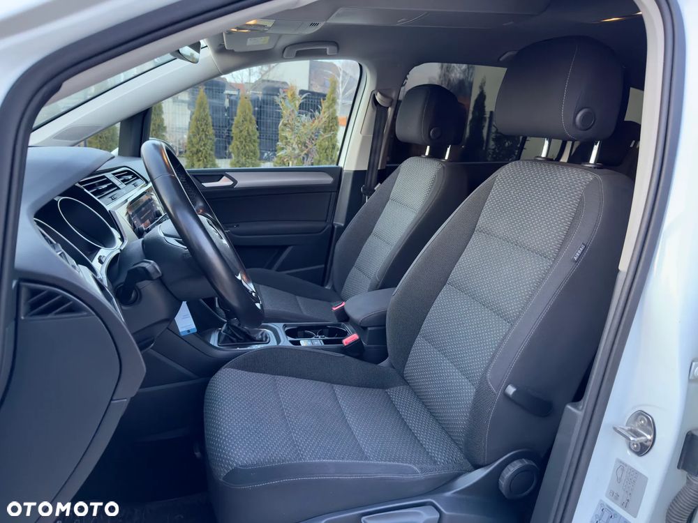 Volkswagen Touran 2.0 TDI SCR DSG Comfortline - 14