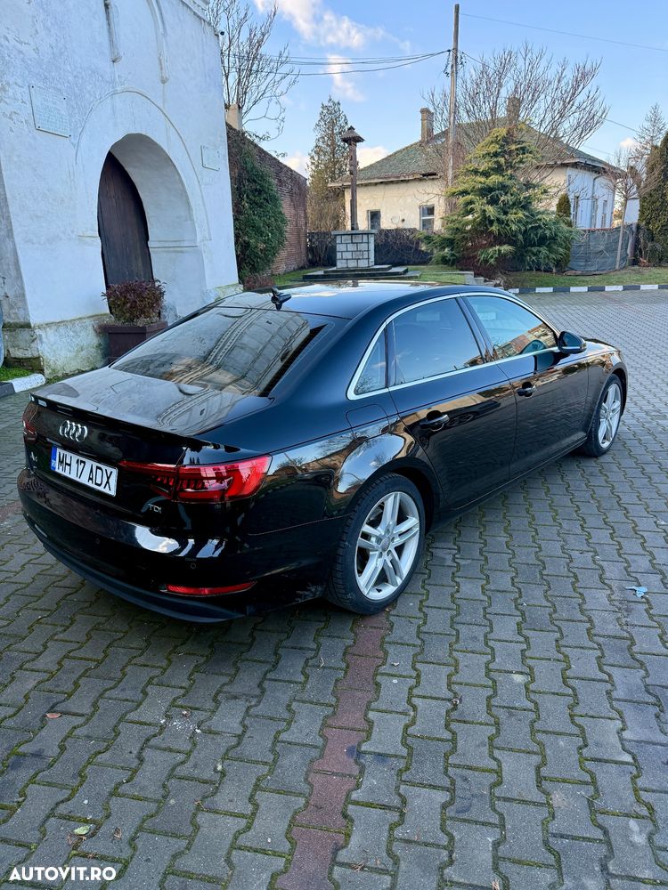 Audi A4 2.0 TDI S tronic - 5