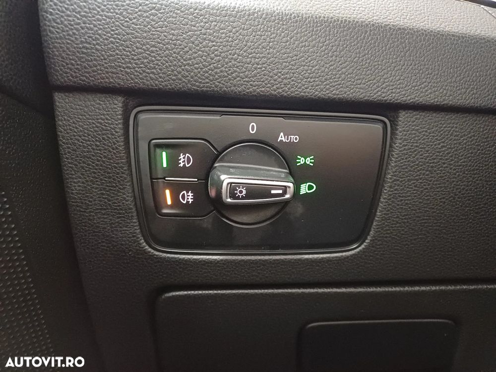 Volkswagen Passat 2.0 TDI DSG Highline - 10