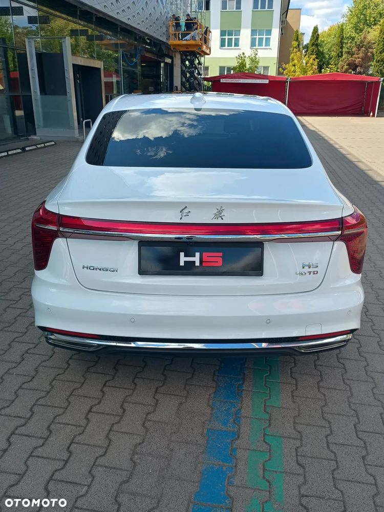 Hongqi H5 2.0T Deluxe - 6