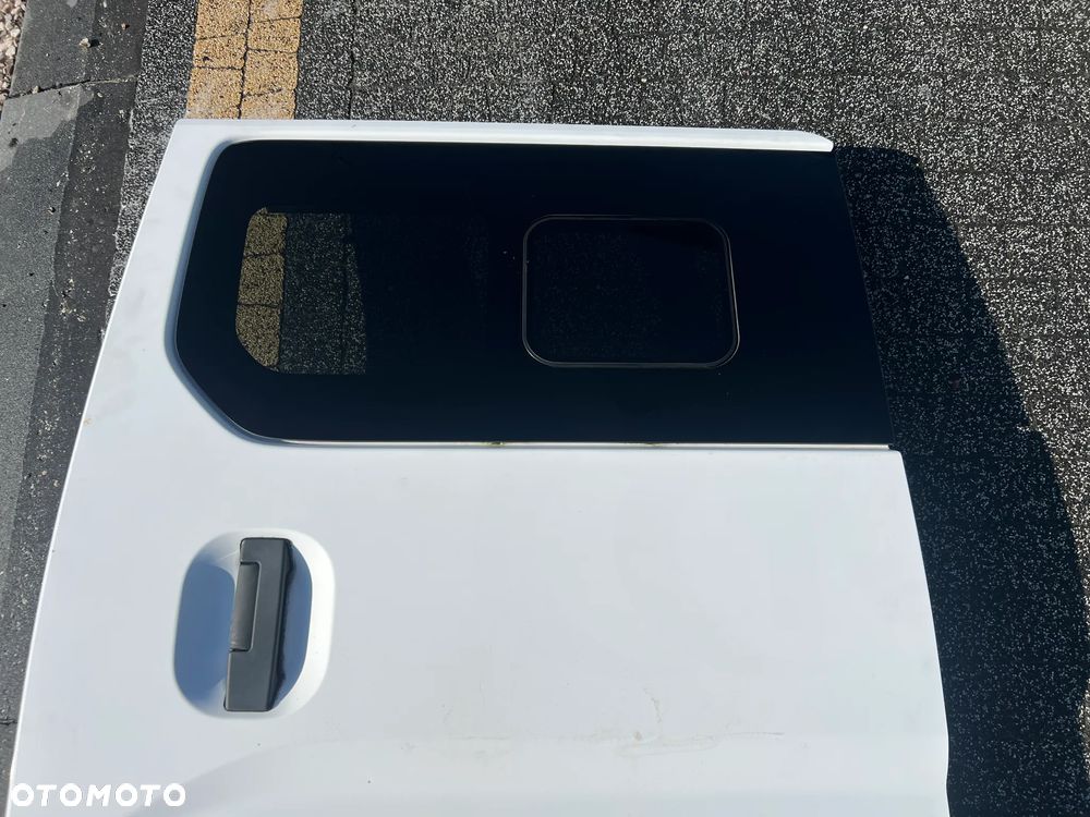 DRZWI BOCZNE PRZESUWNE LEWE NISSAN NV200 QM1W - 3