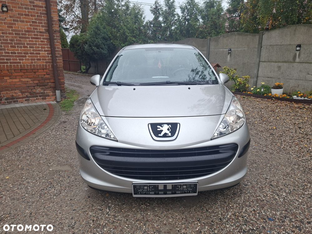 Peugeot 207 1.4 16V Trendy - 3