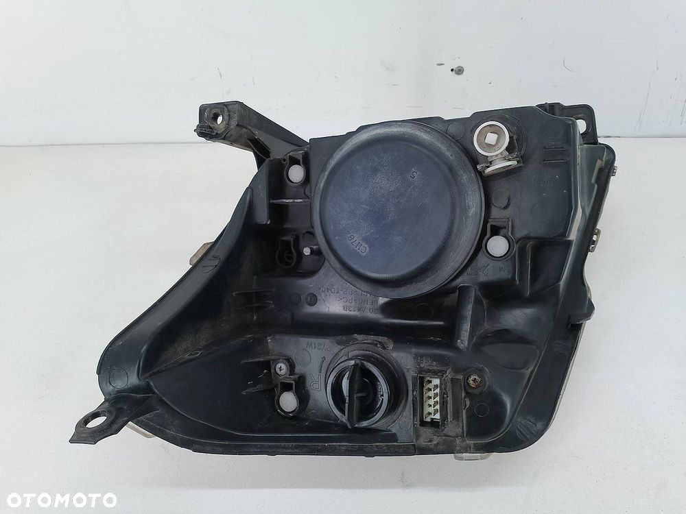 LAMPA PRZÓD PRAWA CITROEN C2 20-A413 - 2