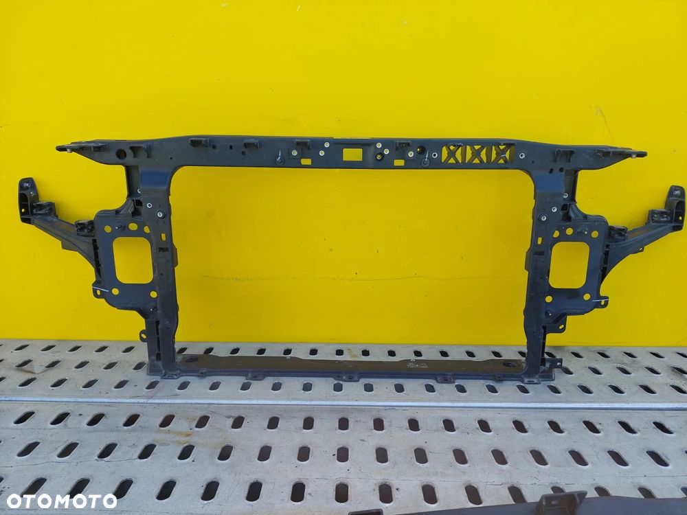 HYUNDAI i30 III 17- Pas przedni wzmocnienie czołowe 64101-G4000