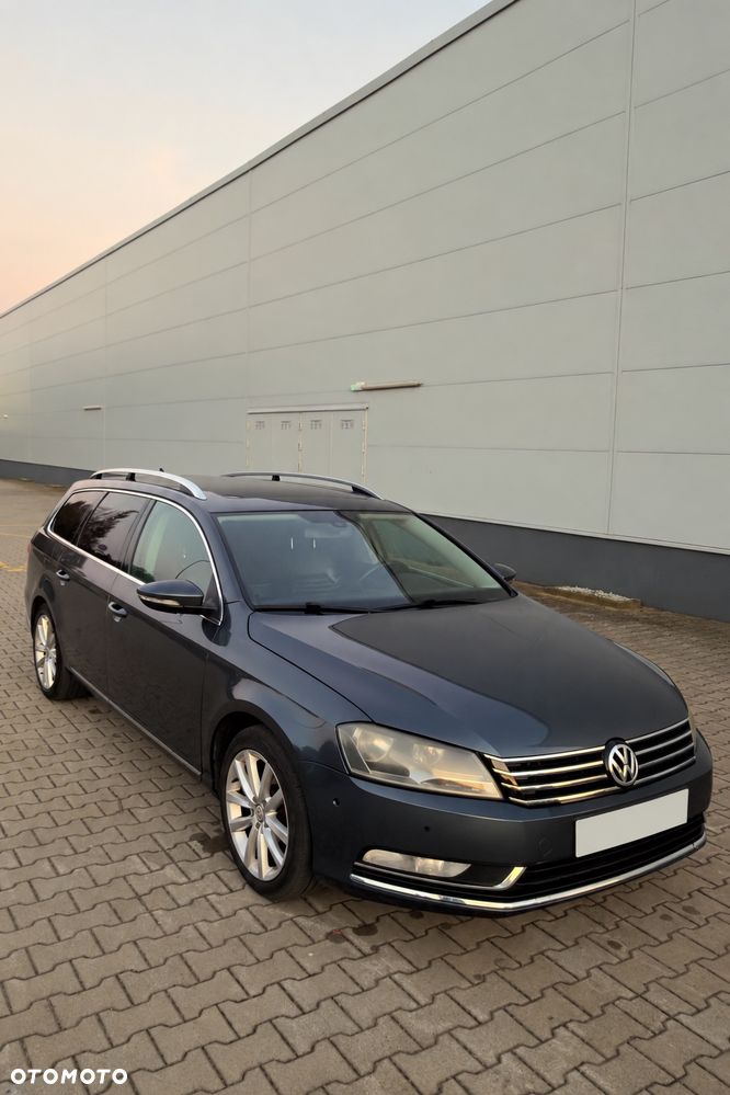 Volkswagen Passat - 4