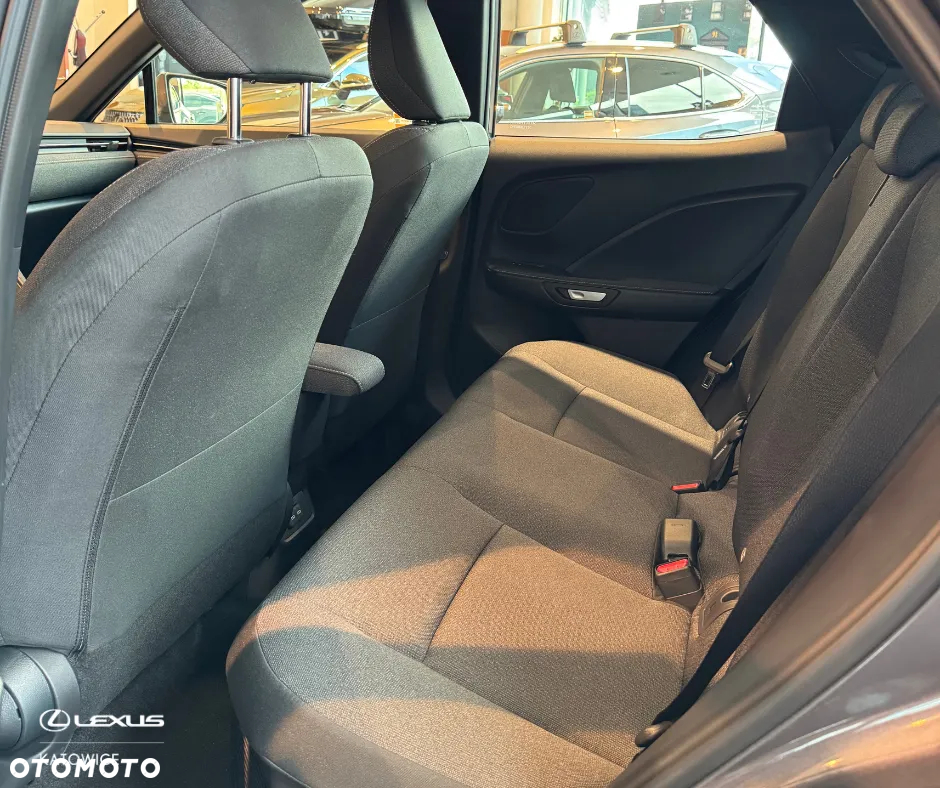 Lexus LBX 1.5 Hybrid - 9