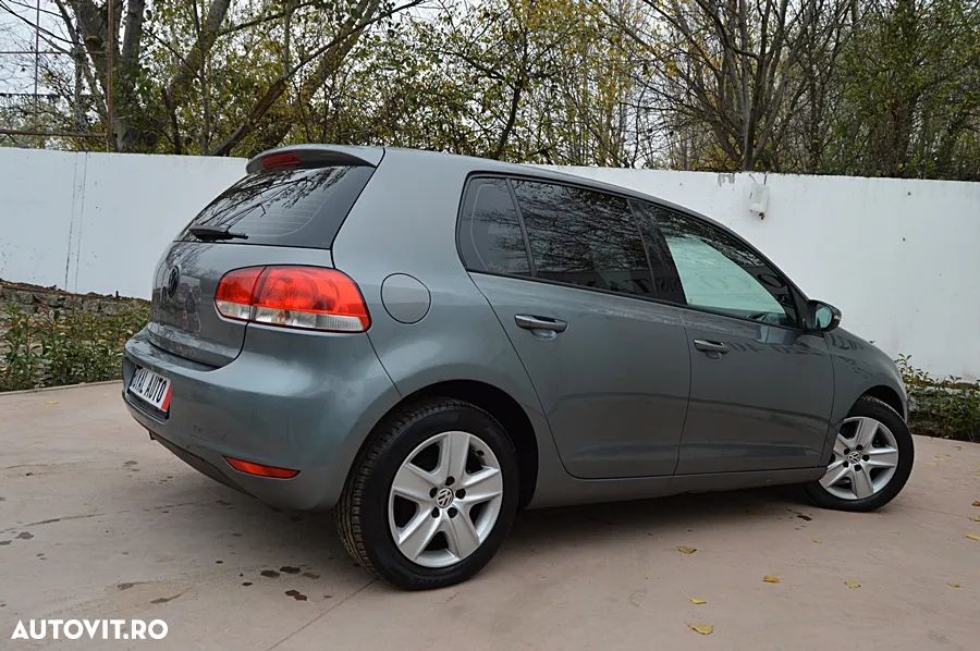 Volkswagen Golf 1.6 TDI (BlueMotion Technology) Comfortline - 23