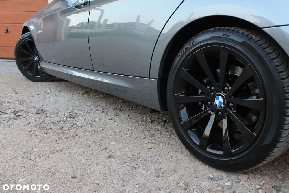 BMW Seria 3 318d DPF Edition Exclusive - 32