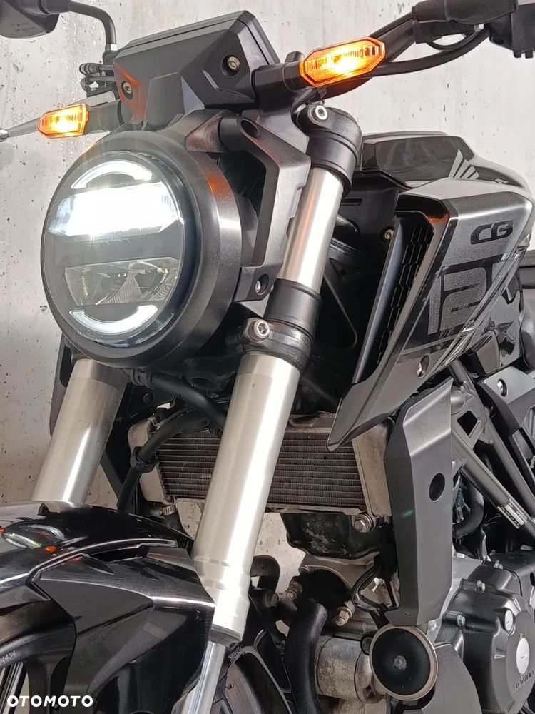 Honda CB - 30