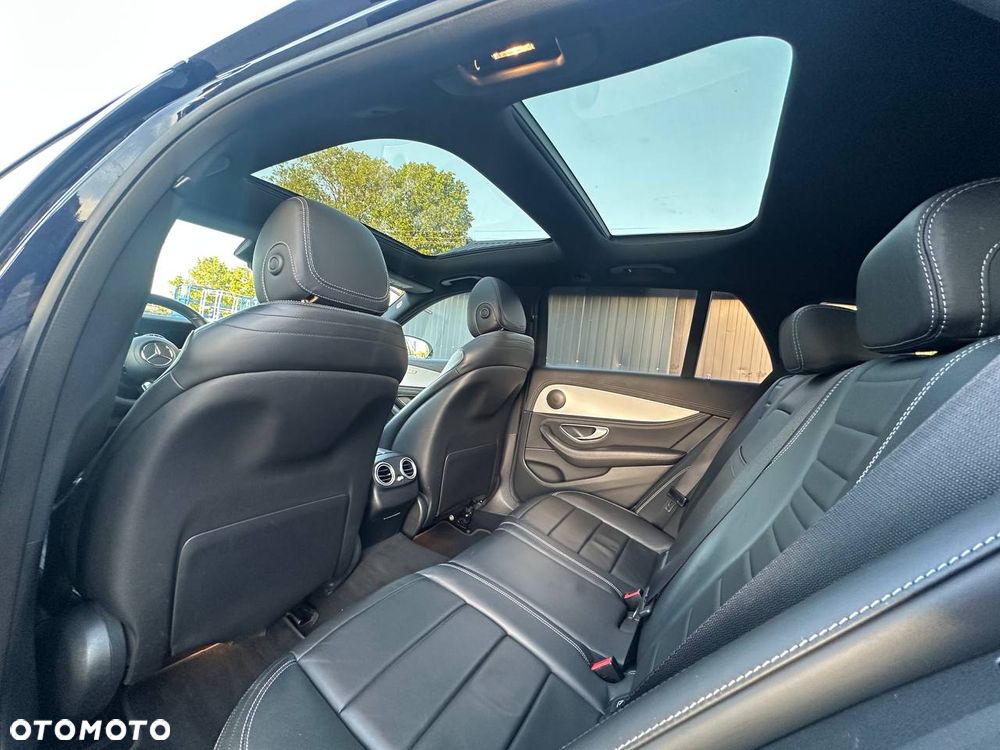 Mercedes-Benz Klasa E 200 9G-TRONIC AMG Line - 25