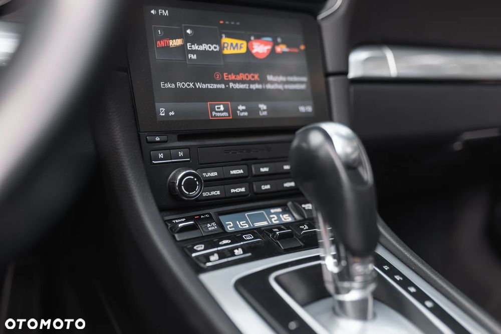Porsche 911 Carrera S PDK - 22