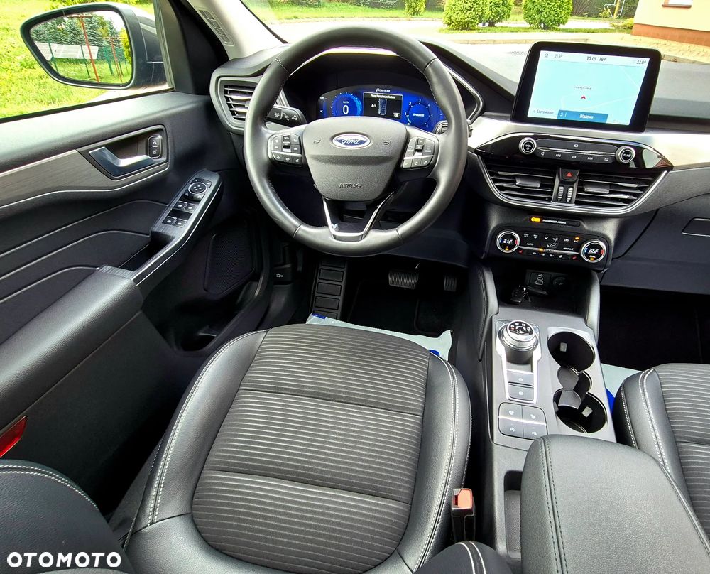 Ford Kuga 2.0 EcoBlue 4x4 TITANIUM X - 27