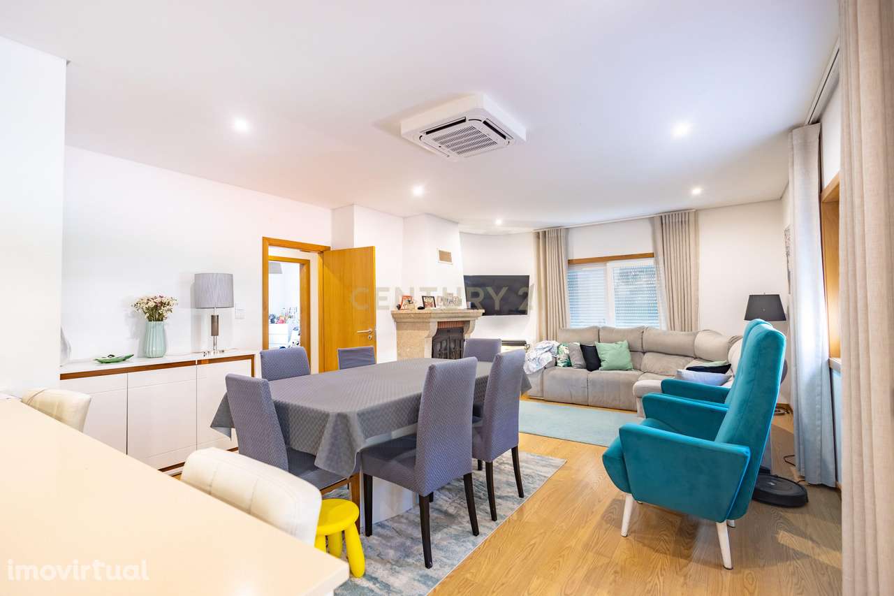 Moradia Renovada em Marco de Canaveses com restaurante no piso inferio - Grande imagem: 5/28