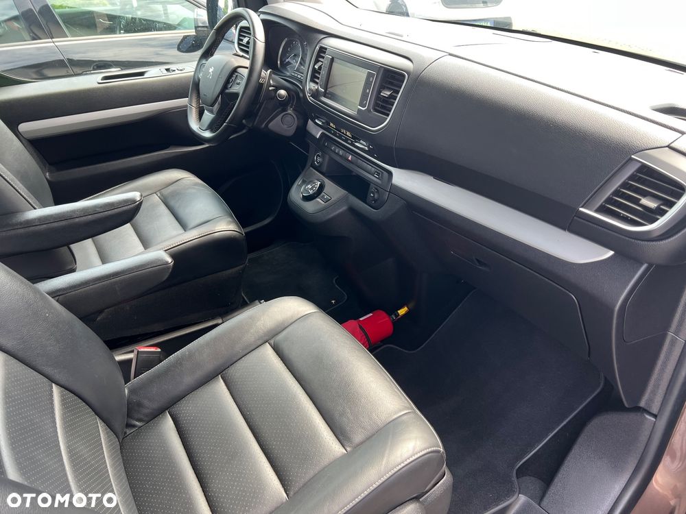 Peugeot Traveller L3 2.0 EAT6 Allure - 23