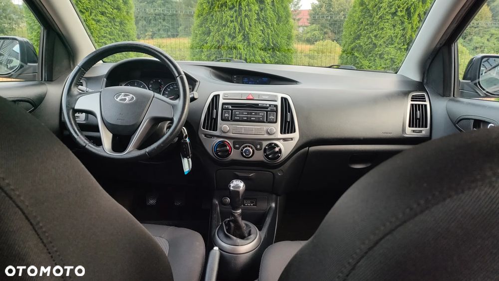 Hyundai i20 1.1 CRDi Intro Edition - 8