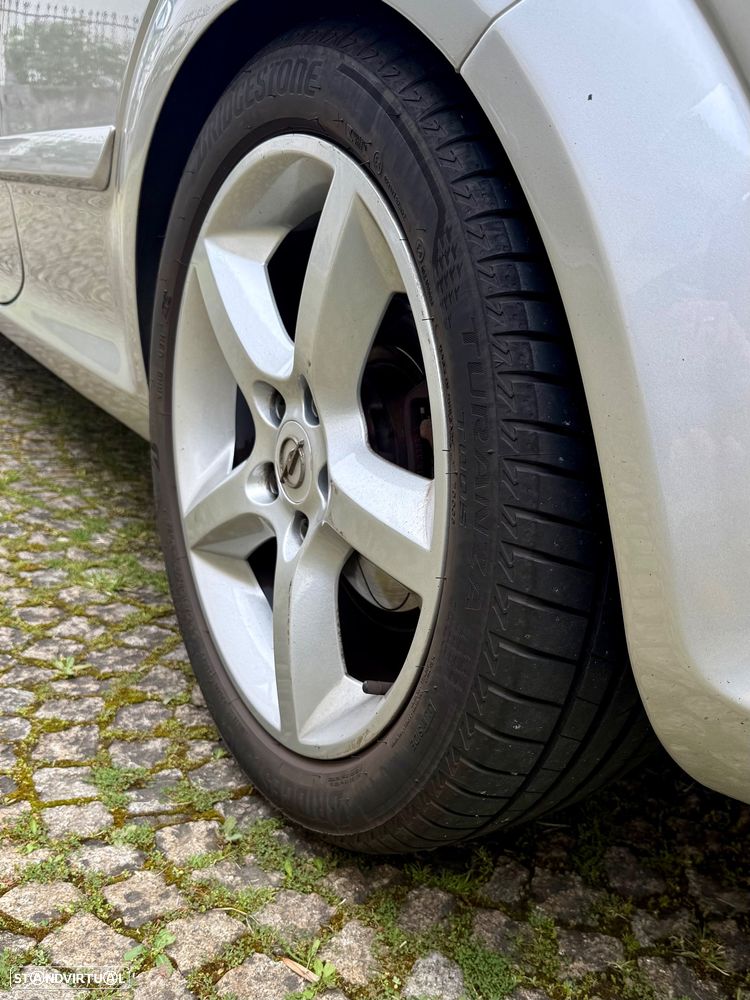 Opel Astra GTC 1.9 CDTI - 5