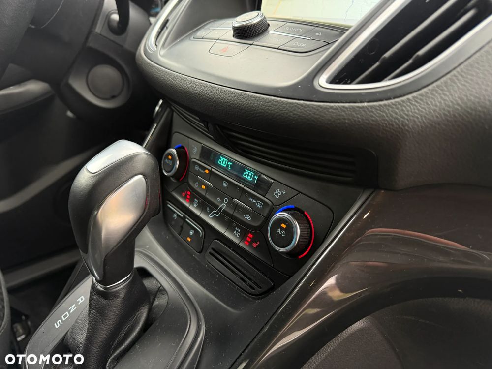 Ford C-MAX 1.5 EcoBoost Titanium ASS - 19