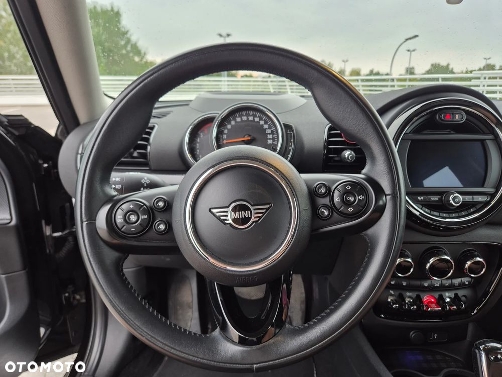 MINI Clubman Cooper D Essential Trim - 18