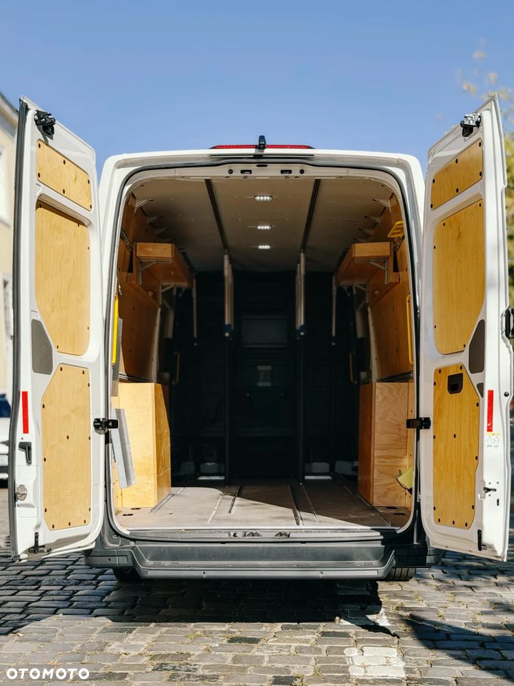 Volkswagen Crafter - 16