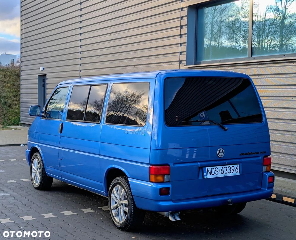 Volkswagen Multivan - 10