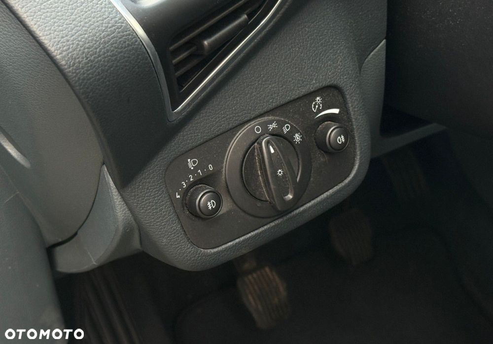 Ford Grand C-MAX - 17