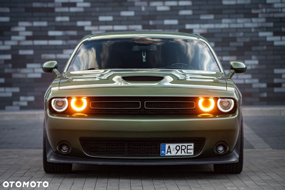 Dodge Challenger 6.4 Scat Pack - 3