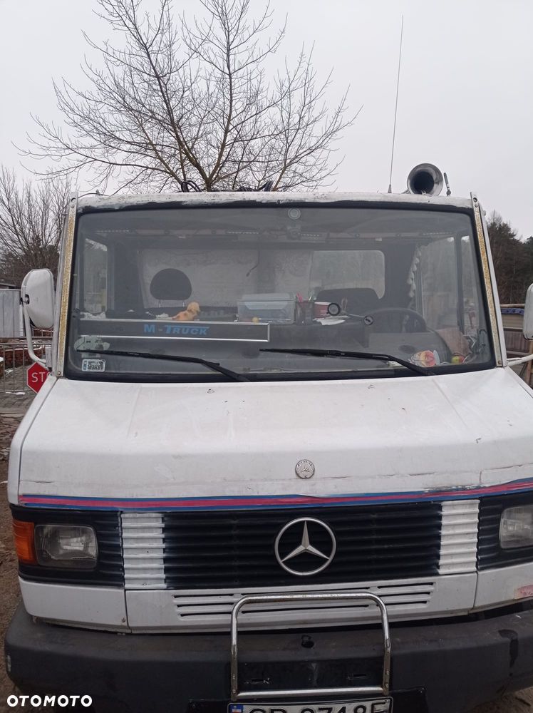 Mercedes-Benz 711D - 7