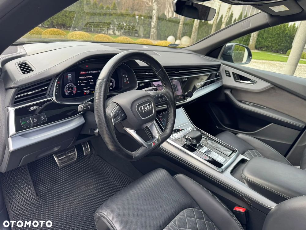 Audi Q8 - 7