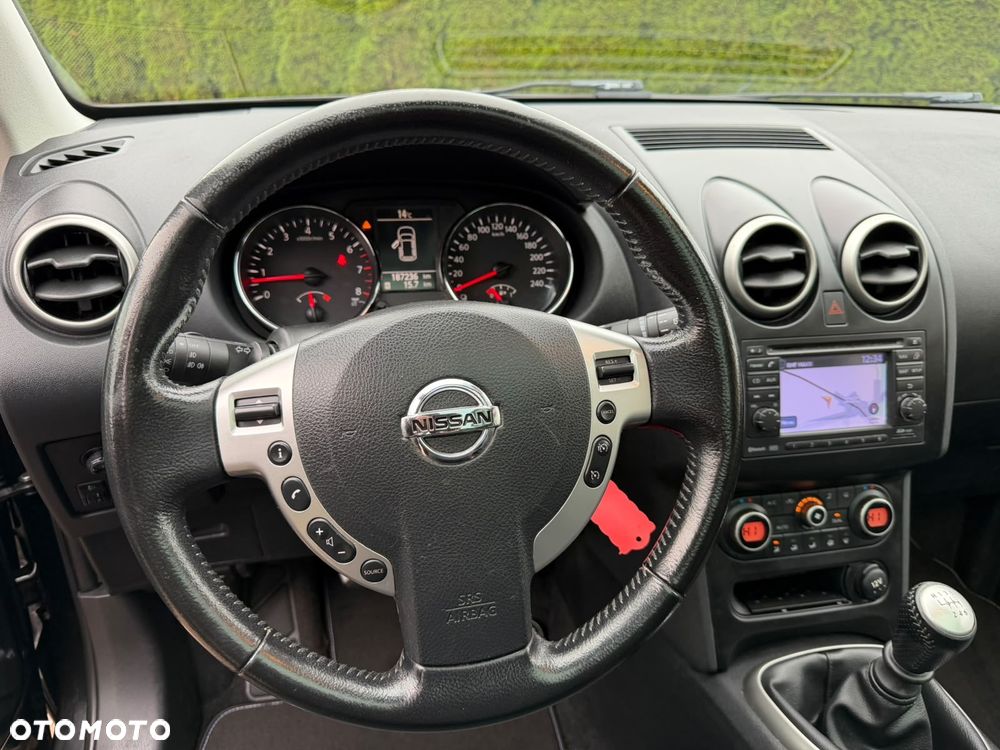 Nissan Qashqai - 11