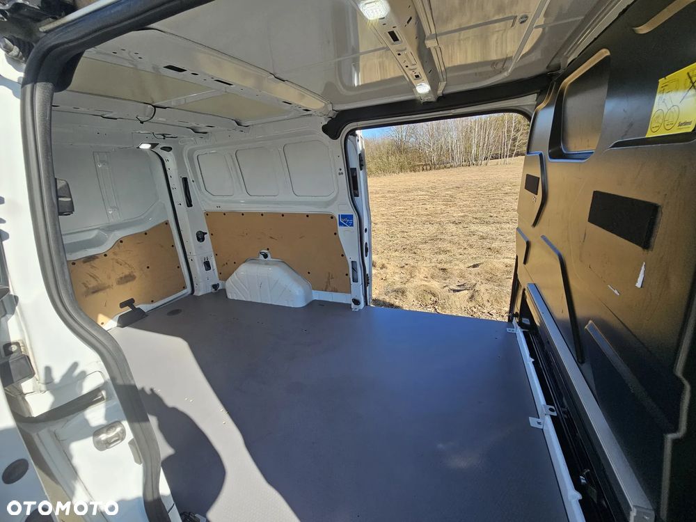 Ford Transit Custom - 16