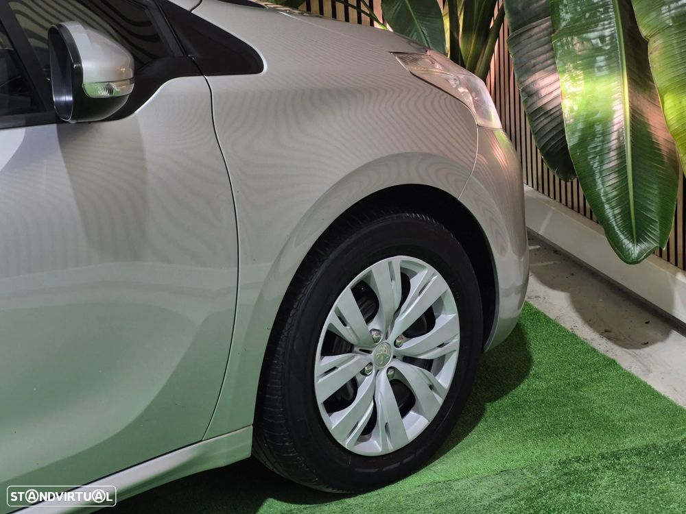 Peugeot 208 1.4 HDi Active - 8