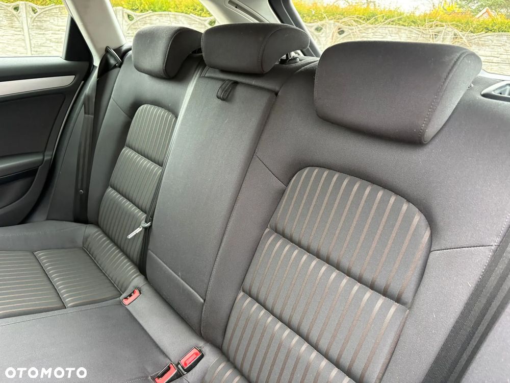 Audi A4 Avant 1.8 TFSI multitronic Ambiente - 23