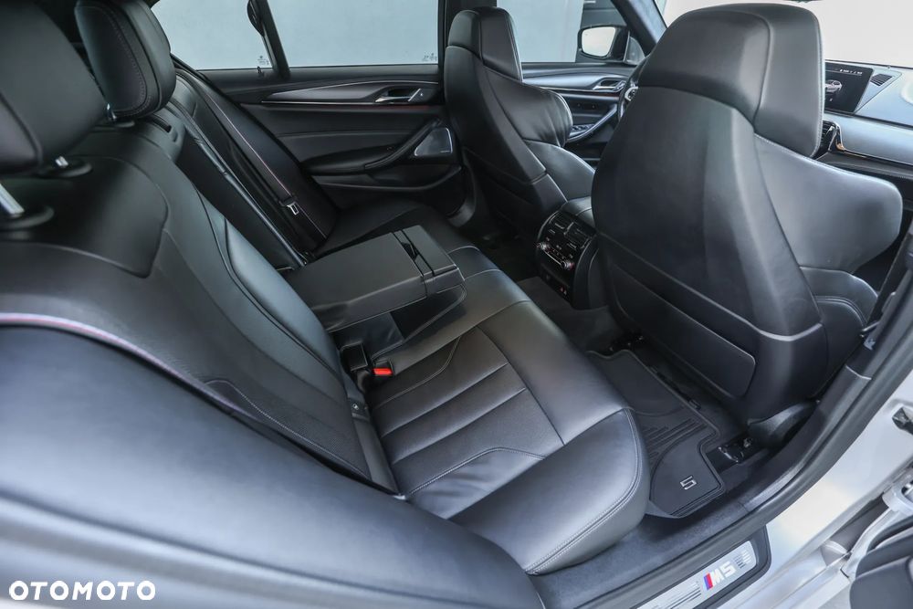 BMW M5 Competition - 30