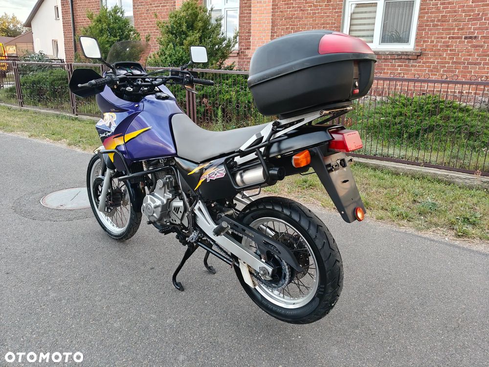 Suzuki DR - 9