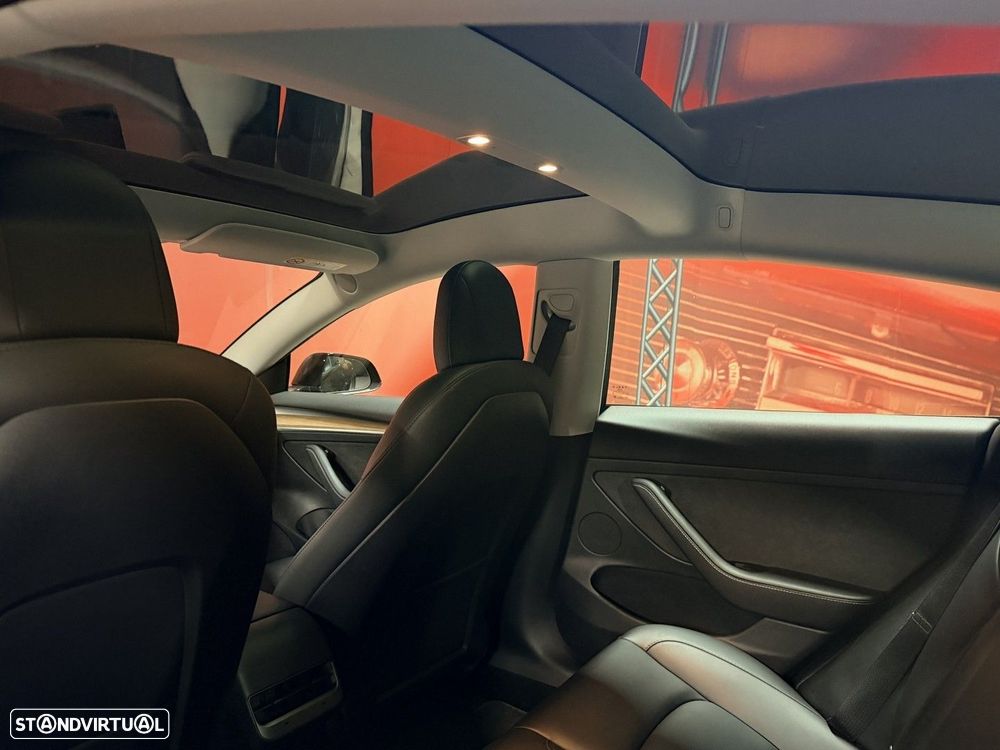 Tesla Model 3 Long-Range RWD - 20
