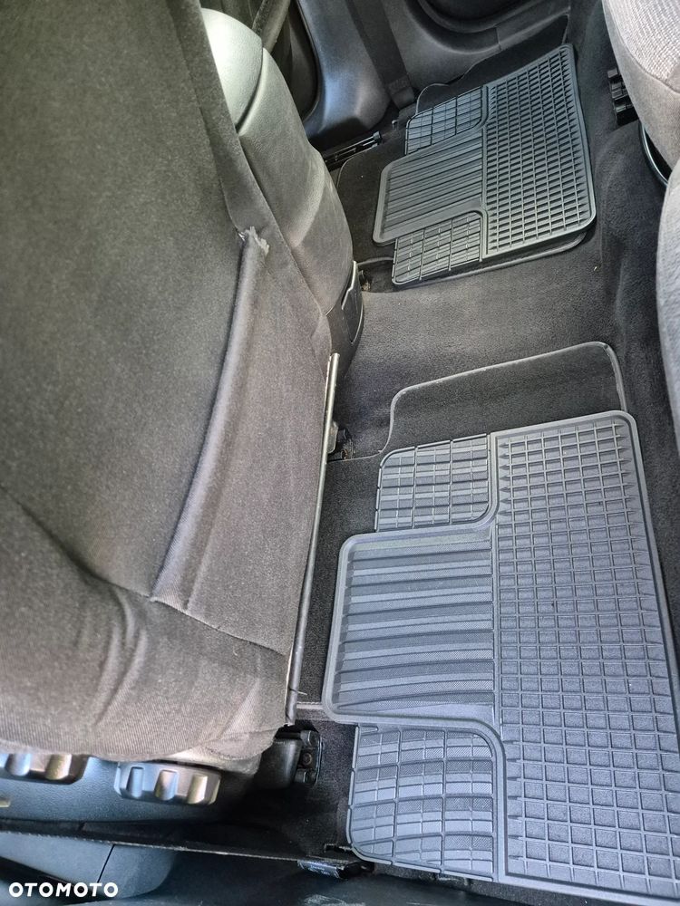 Ford S-Max 2.5 Titanium - 27