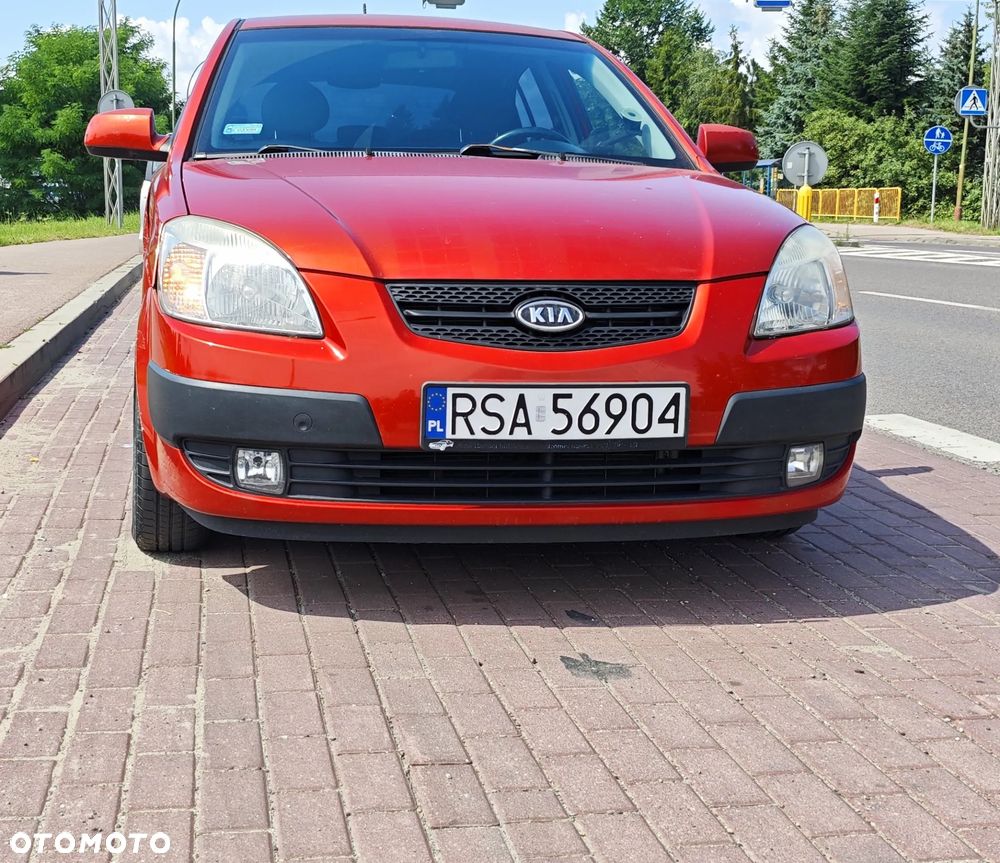 Kia Rio 1.4 EX - 2