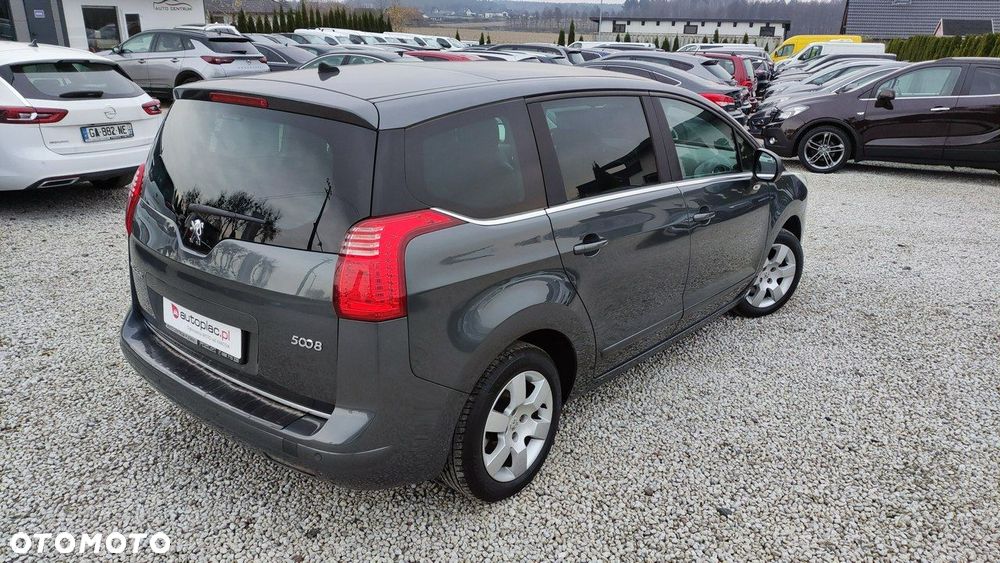 Peugeot 5008 - 35