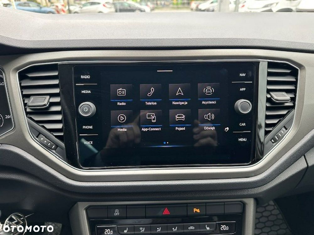 Volkswagen T-Roc 1.0 TSI Advance - 25