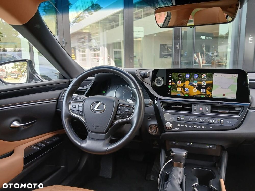 Lexus ES 300h Business Edition - 5