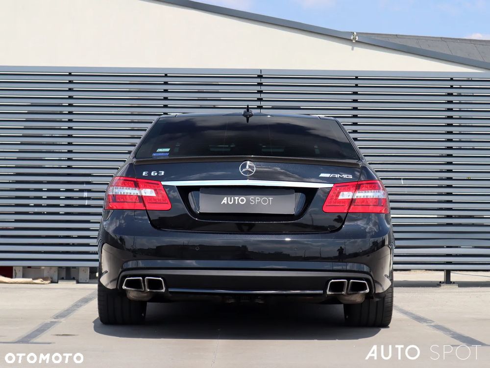 Mercedes-Benz Klasa E 63 AMG AMG Speedshift 7G-MCT - 8
