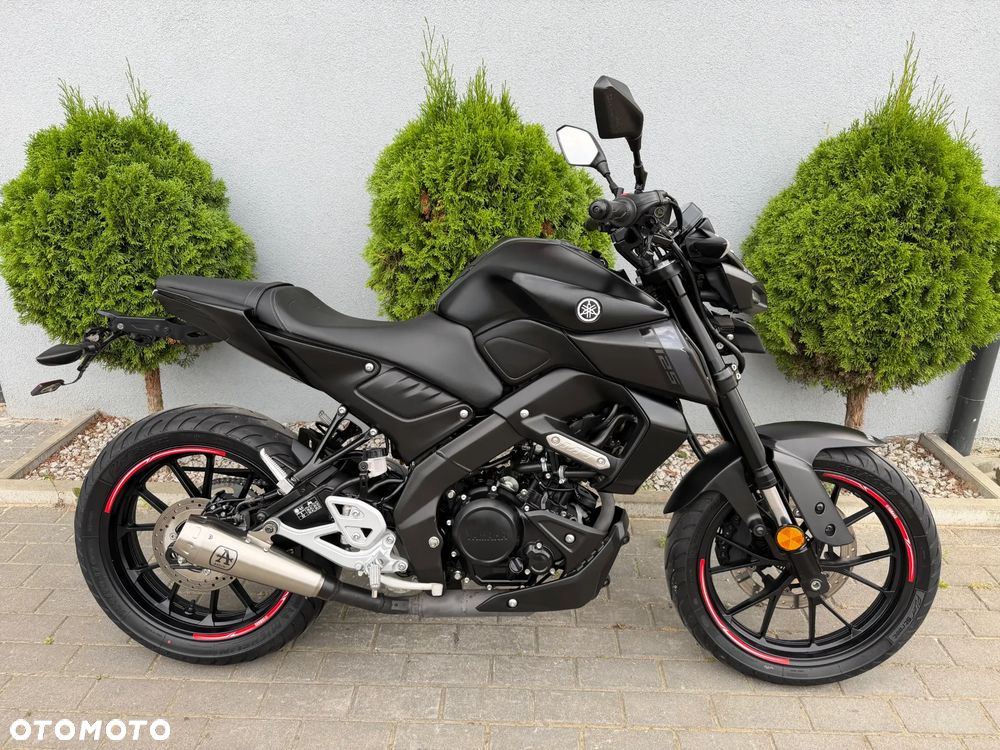 Yamaha MT - 28